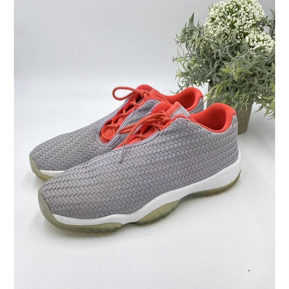 Nike Air Jordan Future Low BG GS Wolf Grey Infrared 23 White Size 6.5Y/ Sz 8 Wom